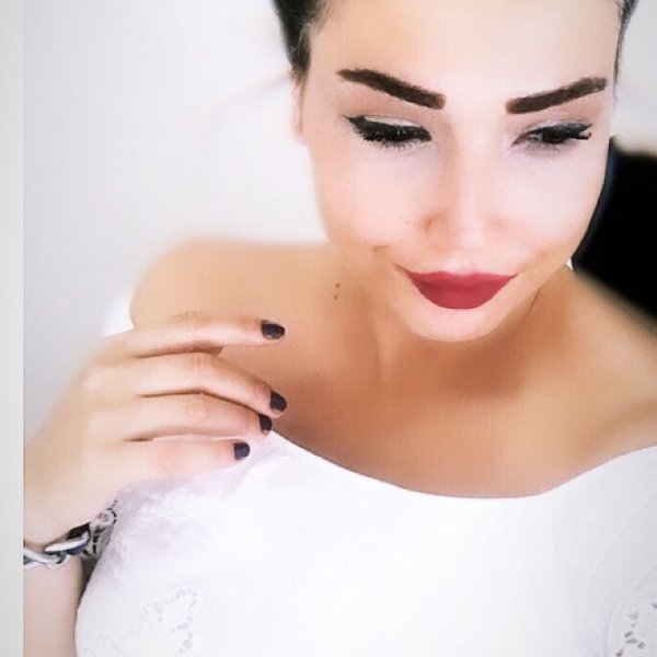 Zeyno Yaprak